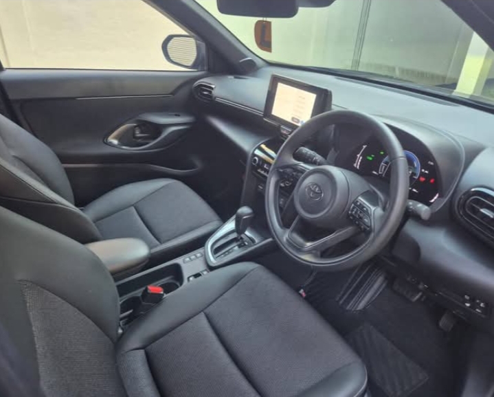 Toyota Yaris Cross 2025 - பயன்படுத்தப்பட்டது SUV sale in Sri Lanka - patpat.lk