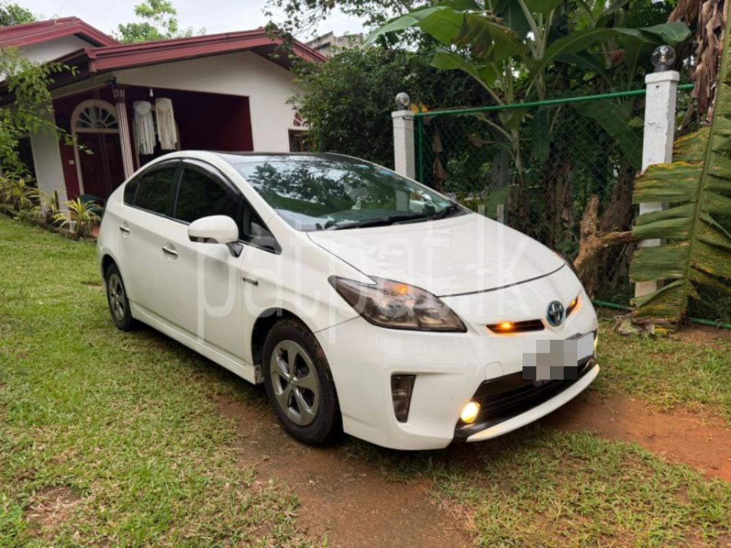 Toyota Prius 2011 - Used Car sale in Sri Lanka - patpat.lk