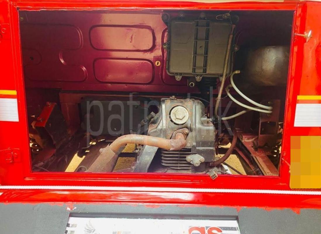 Advertisement image 4