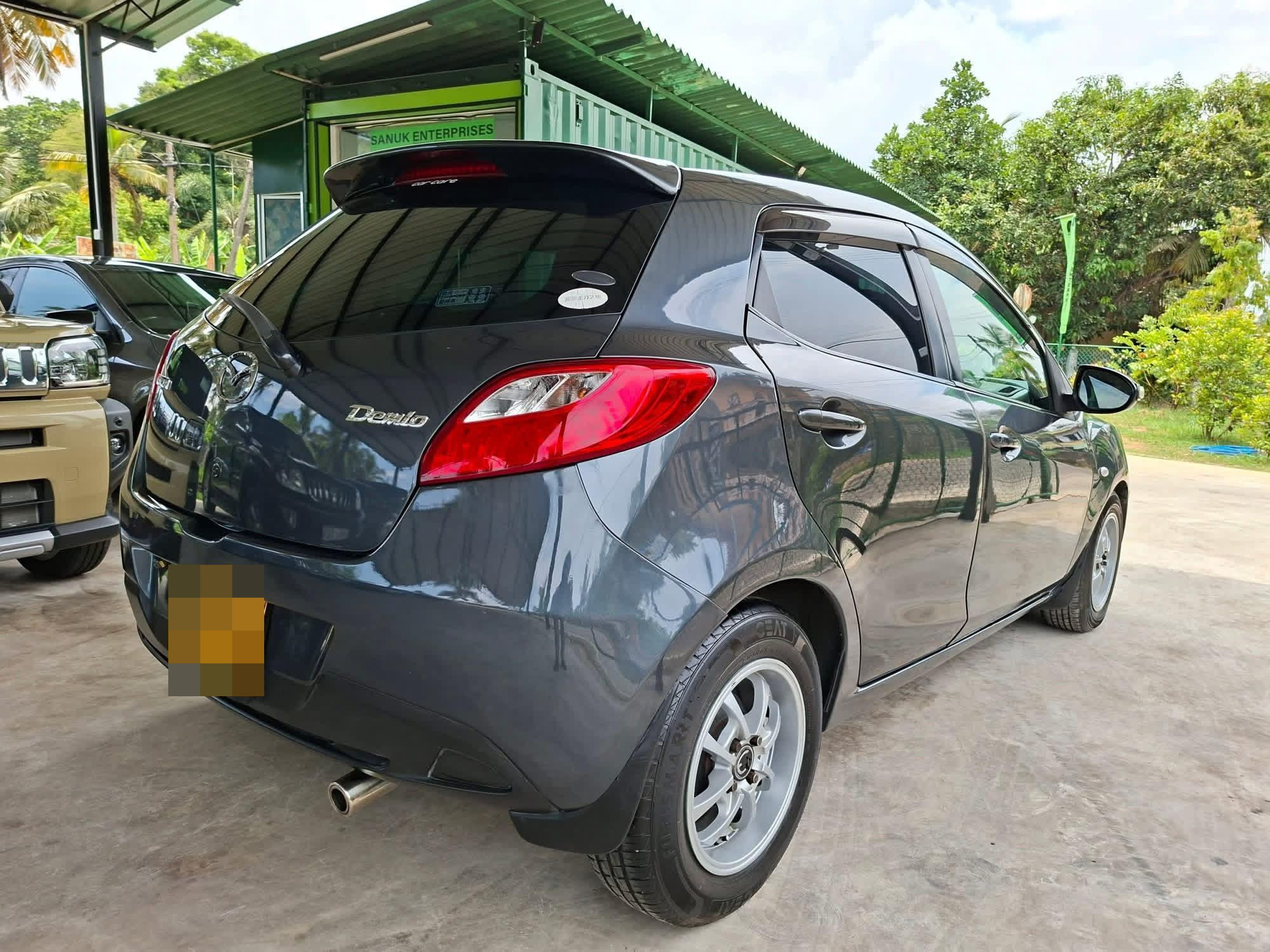 Advertisement image 3