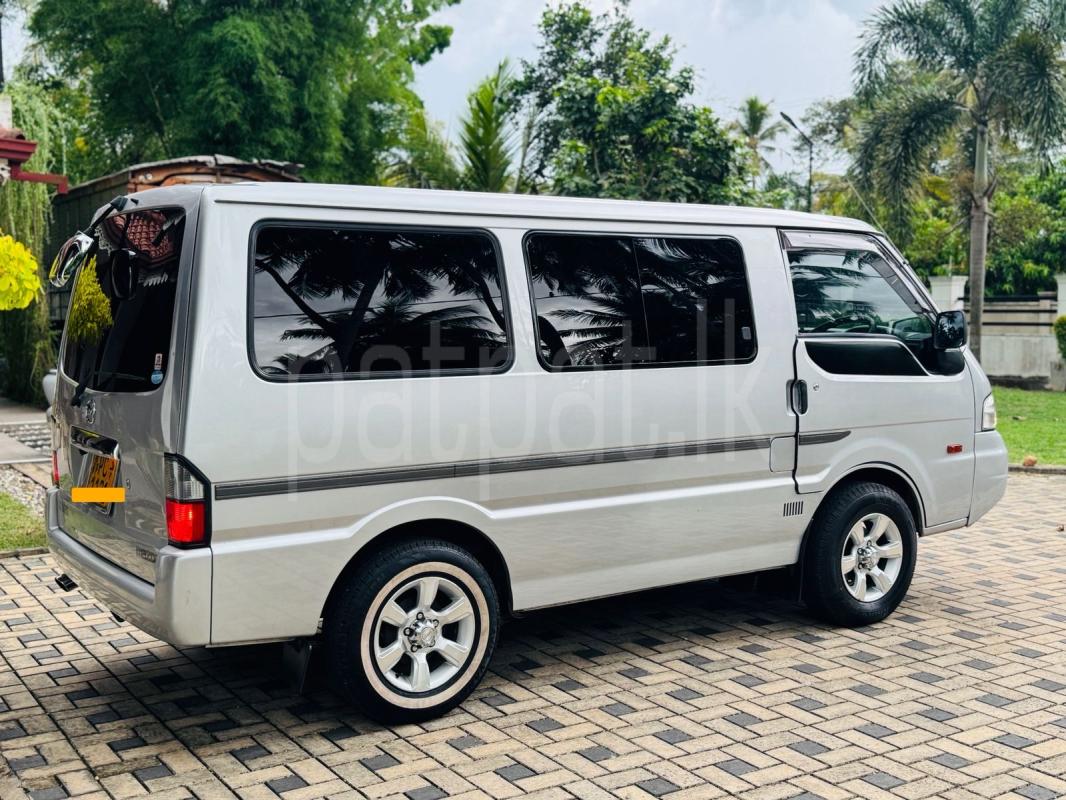 Mazda Bongo 2005 - Used Van sale in Sri Lanka - patpat.lk