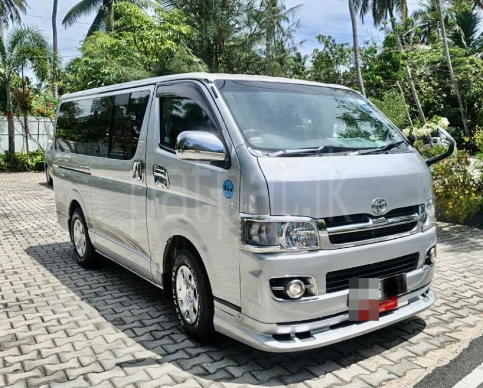 Toyota Hiace 2007 - பயன்படுத்தப்பட்டது வேன் sale in Sri Lanka - patpat.lk