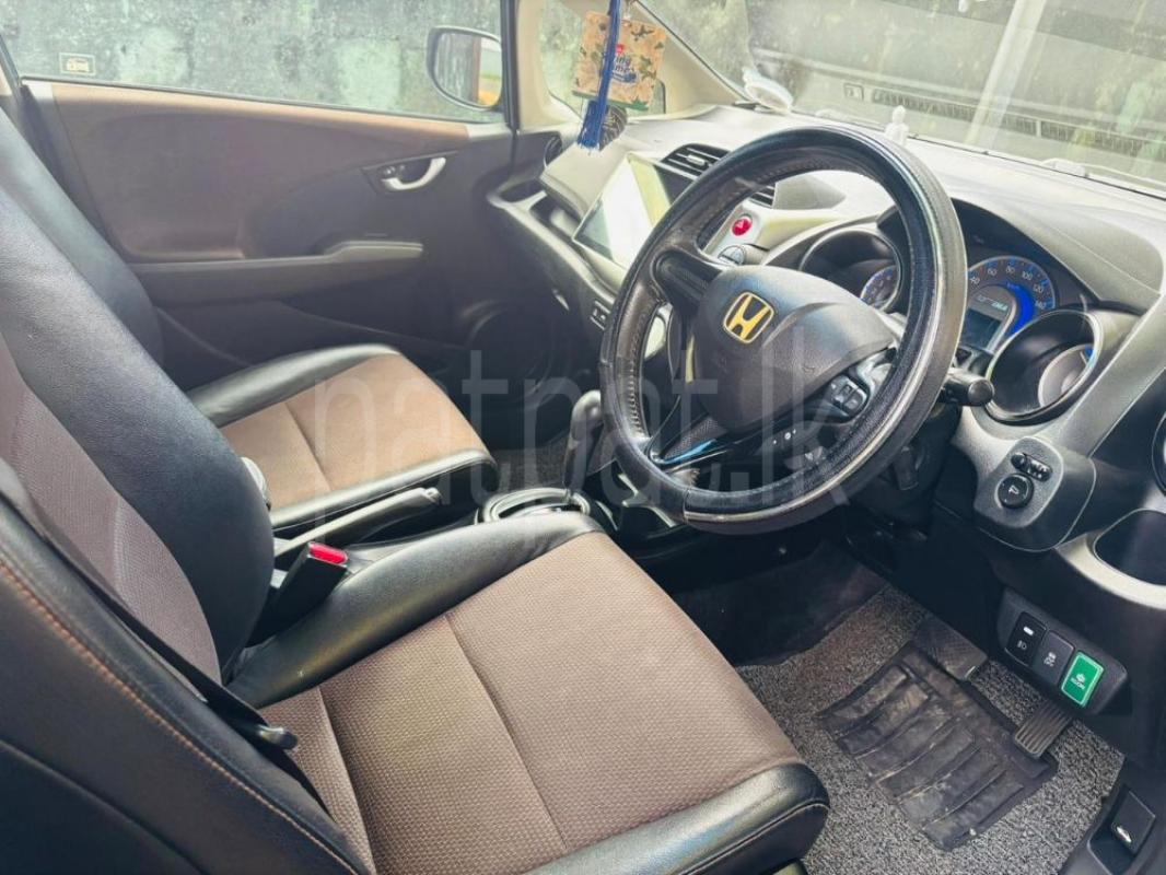 Advertisement image 4