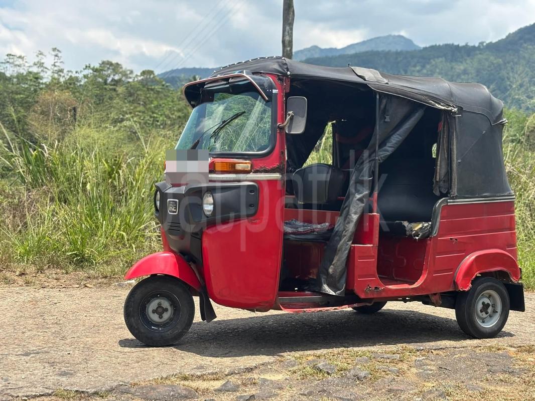 Bajaj Three Wheel 2013 - Used Three wheeler sale in Sri Lanka - patpat.lk