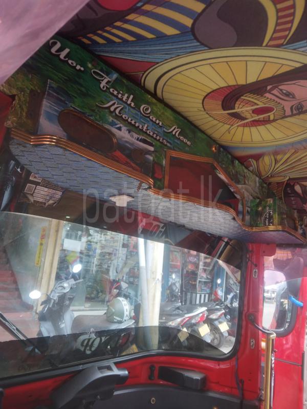 Bajaj Three Wheel 2017 - பயன்படுத்தப்பட்டது முச்சக்கர வண்டி sale in Sri Lanka - patpat.lk