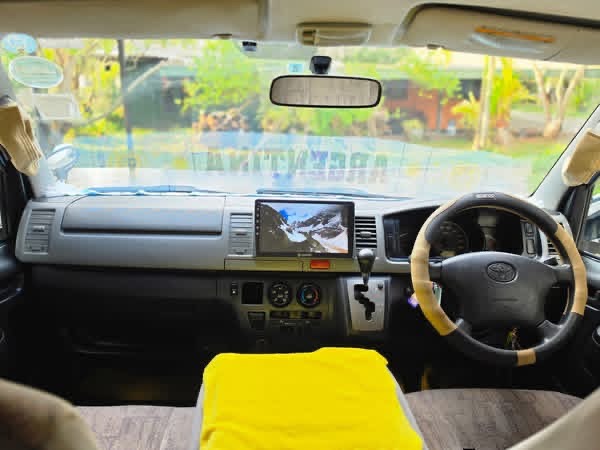 Toyota Hiace 2006 - Used Van sale in Sri Lanka - patpat.lk