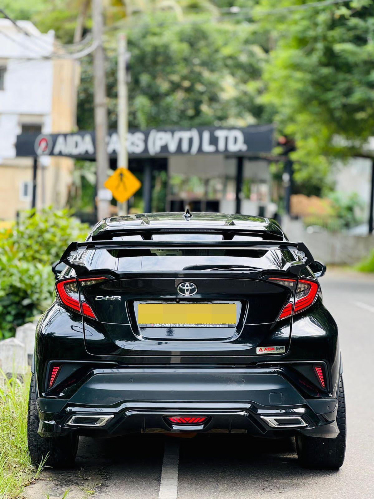 Toyota CHR 2017 - பயன்படுத்தப்பட்டது SUV sale in Sri Lanka - patpat.lk