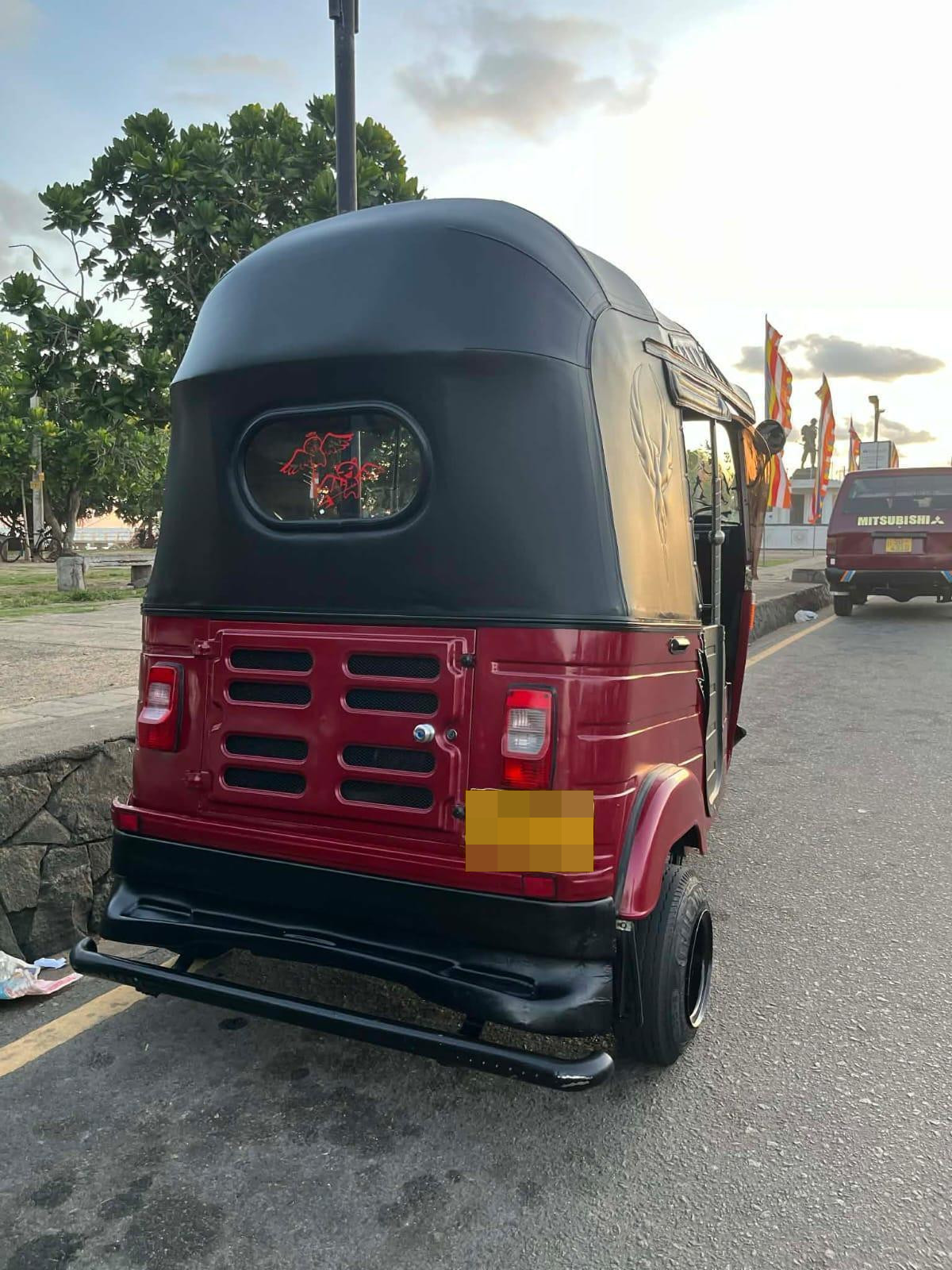 Bajaj Three Wheel 2007 - பயன்படுத்தப்பட்டது முச்சக்கர வண்டி sale in Sri Lanka - patpat.lk