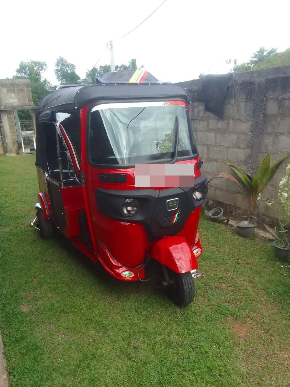 Bajaj Three Wheel 2015 - Used Three wheeler sale in Sri Lanka - patpat.lk