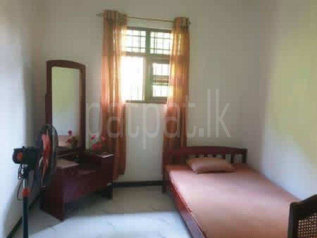 House for Sale in Yakkala ads-image-1