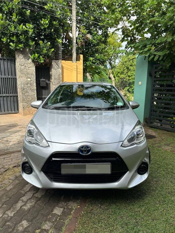 Toyota Aqua 2015 - Used Car sale in Sri Lanka - patpat.lk