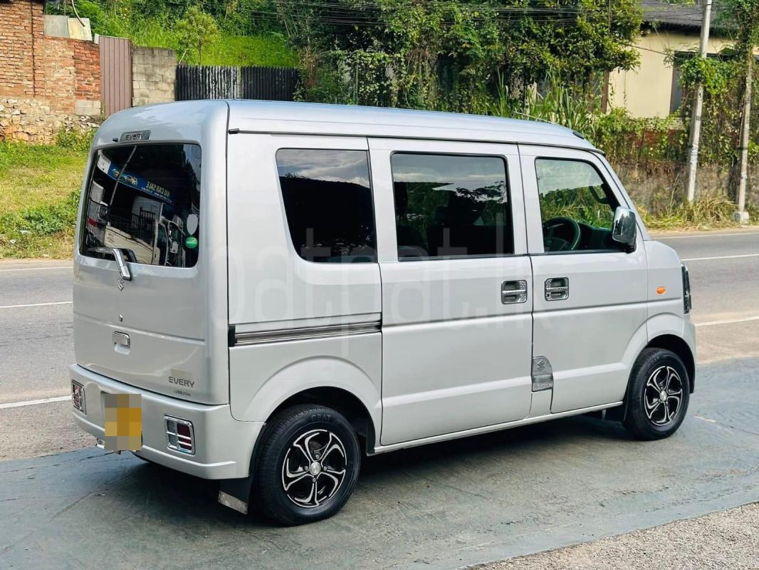 Advertisement image 5