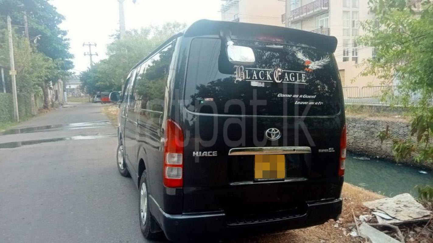 Toyota Hiace 2006 - Used Van sale in Sri Lanka - patpat.lk