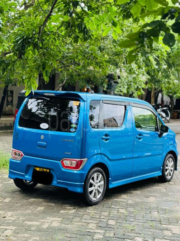 Suzuki Wagon R 2017 - භාවිතා කරන ලද කාර් sale in Sri Lanka - patpat.lk