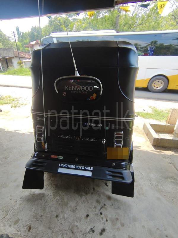 Bajaj Three Wheel 2014 - பயன்படுத்தப்பட்டது முச்சக்கர வண்டி sale in Sri Lanka - patpat.lk