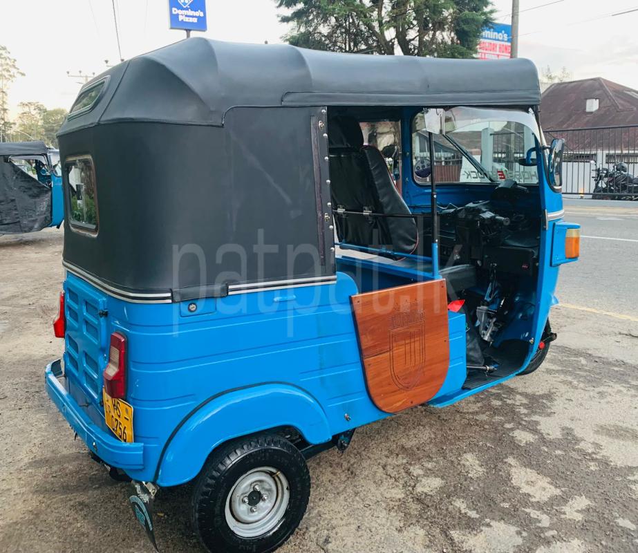 Bajaj Three Wheel 2012 - Used Three wheeler sale in Sri Lanka - patpat.lk
