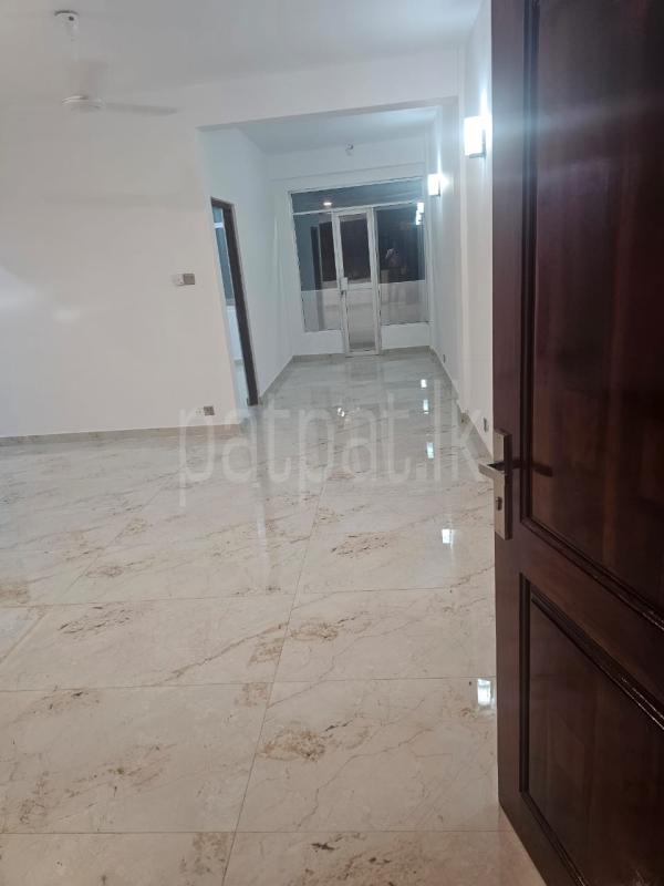 Unfurnished Apartment for Sale in Kollupitiya (Colombo 03)