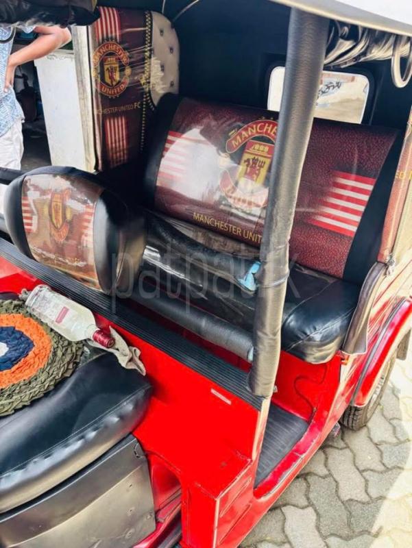 Bajaj Three Wheel 2017 - பயன்படுத்தப்பட்டது முச்சக்கர வண்டி sale in Sri Lanka - patpat.lk