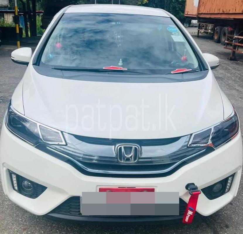 Honda Fit 2015 - பயன்படுத்தப்பட்டது கார் sale in Sri Lanka - patpat.lk
