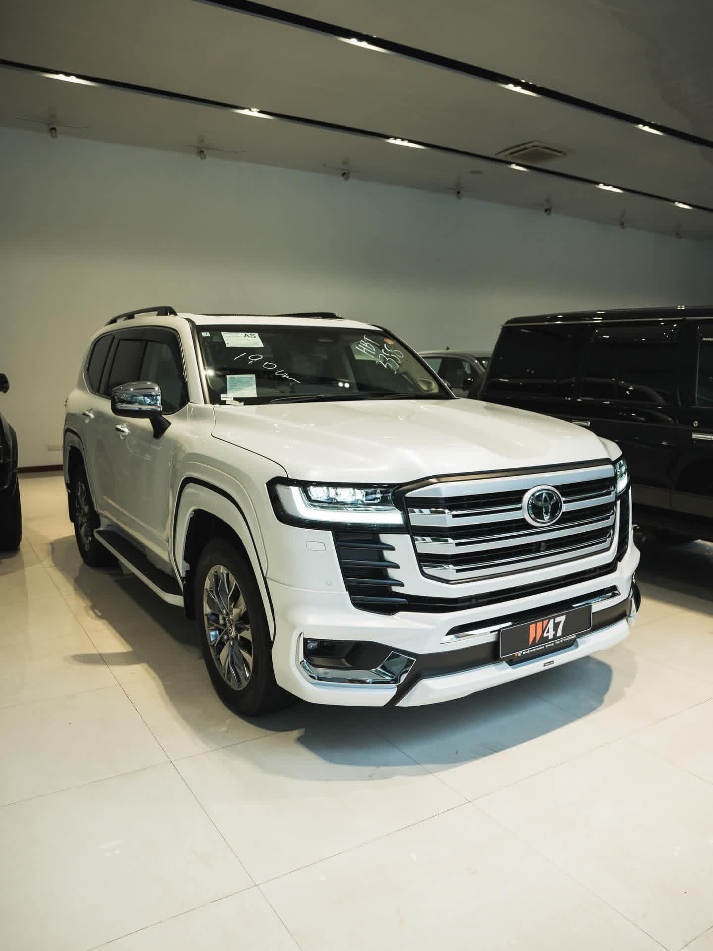 Toyota Land Cruiser 2025 ads-image-1