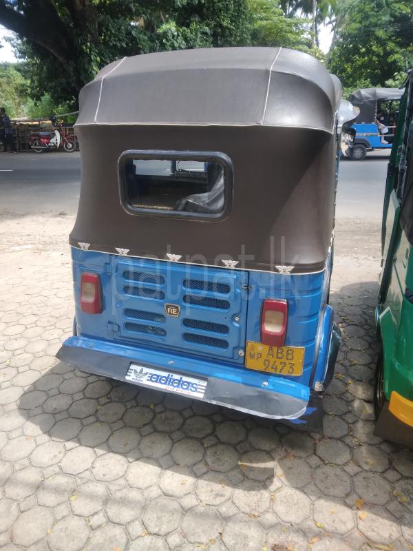 Bajaj Three Wheel 2015 - பயன்படுத்தப்பட்டது முச்சக்கர வண்டி sale in Sri Lanka - patpat.lk