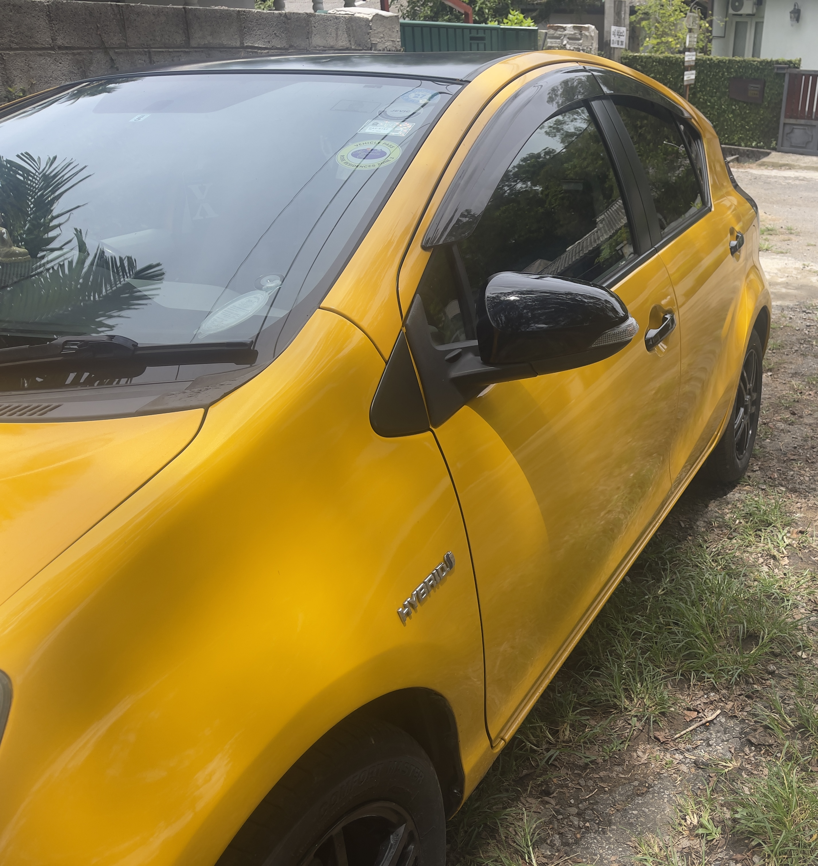 Toyota Aqua 2013 - பயன்படுத்தப்பட்டது கார் sale in Sri Lanka - patpat.lk
