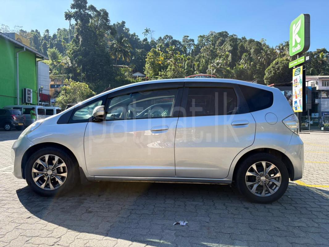 Advertisement image 1