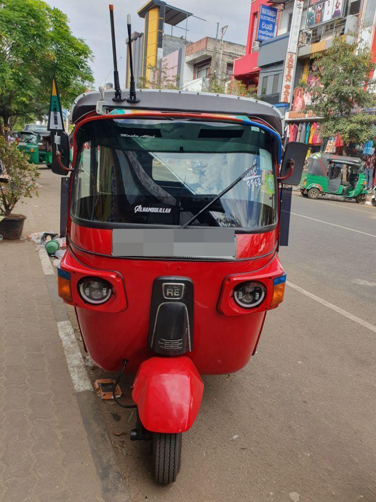 Bajaj Three Wheel 2012 ads-image-1