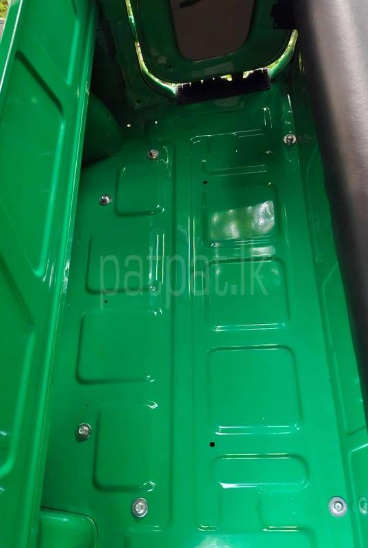 Bajaj 4 stroke 2025 - பயன்படுத்தப்பட்டது முச்சக்கர வண்டி sale in Sri Lanka - patpat.lk