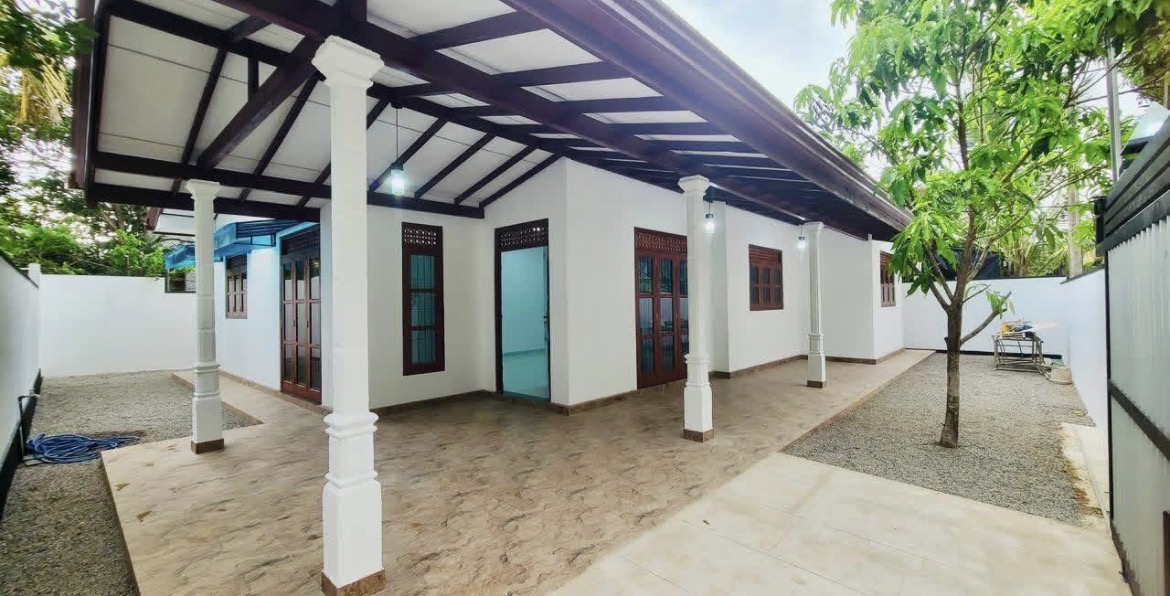 House for Sale in Piliyandala
