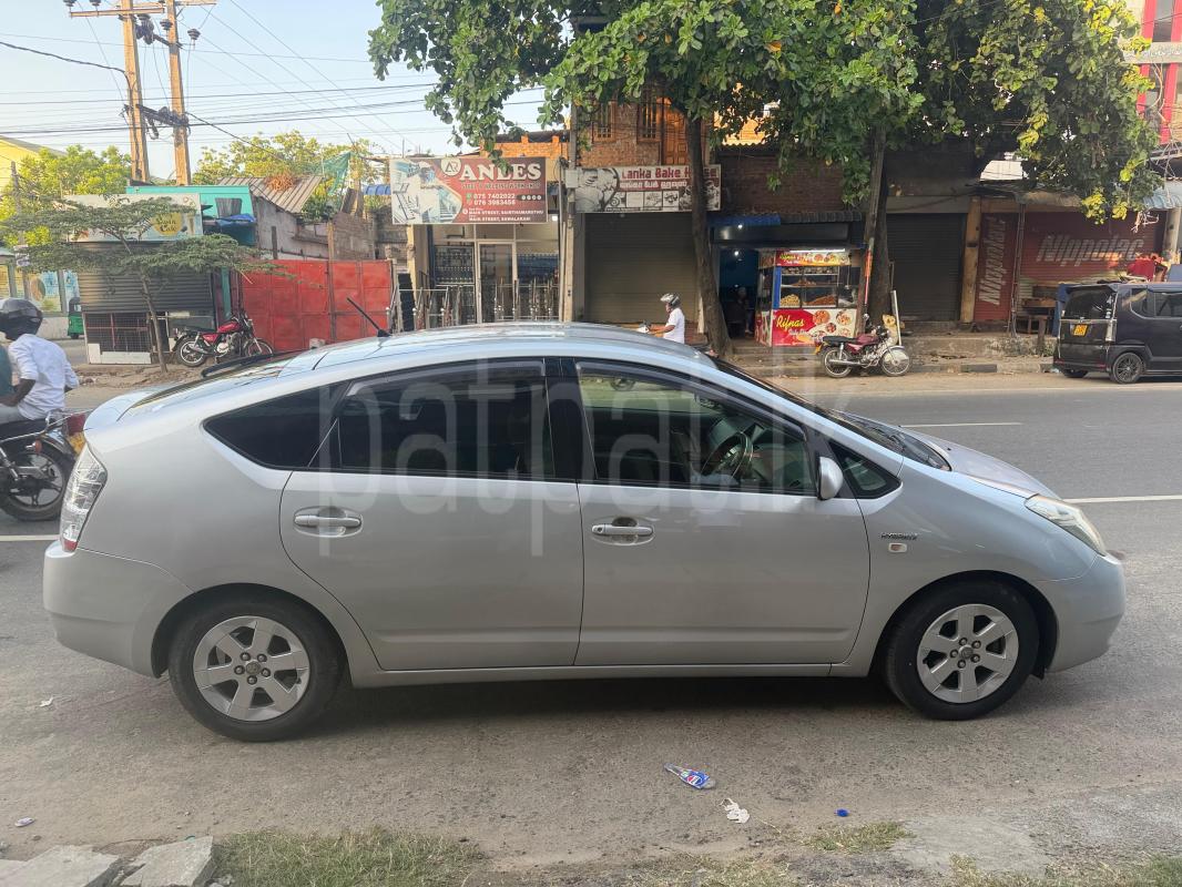 Toyota Prius 2007 - பயன்படுத்தப்பட்டது கார் sale in Sri Lanka - patpat.lk