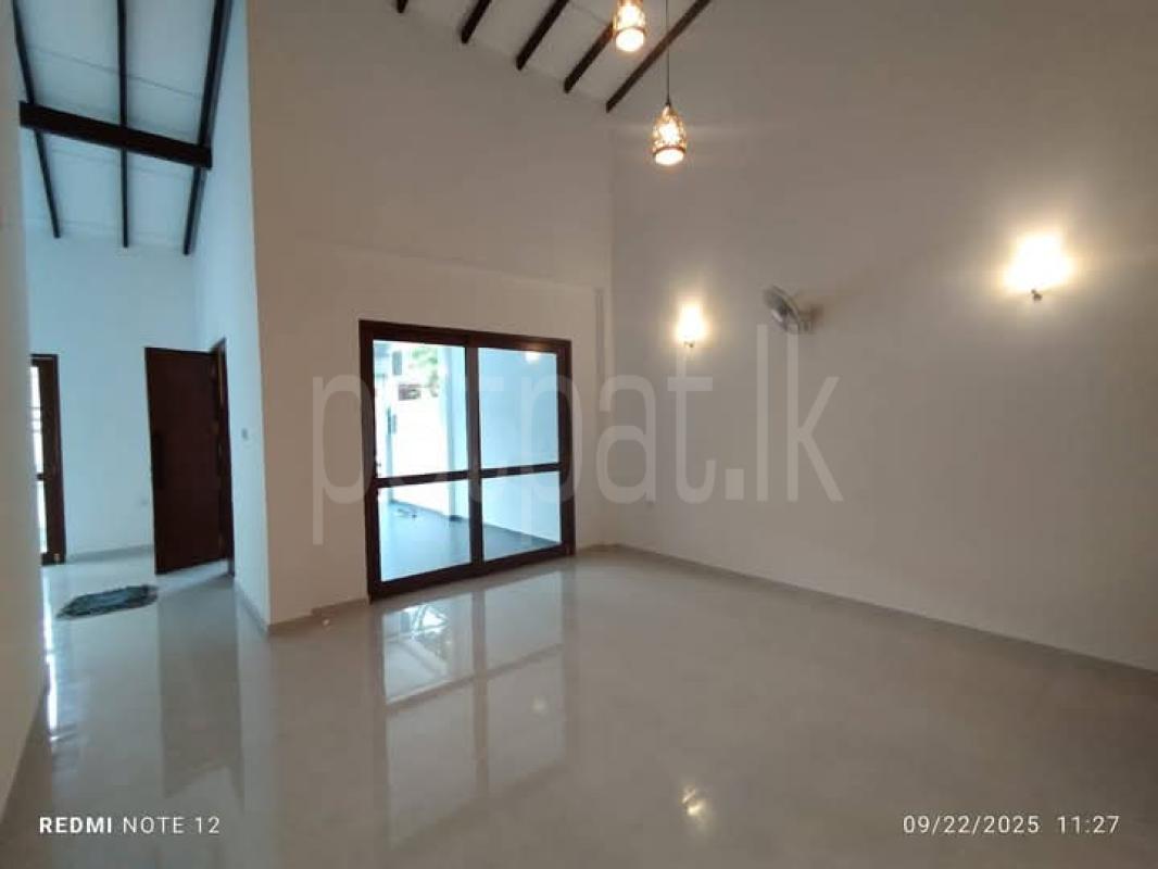 House for Sale in Athurugiriya ads-image-1