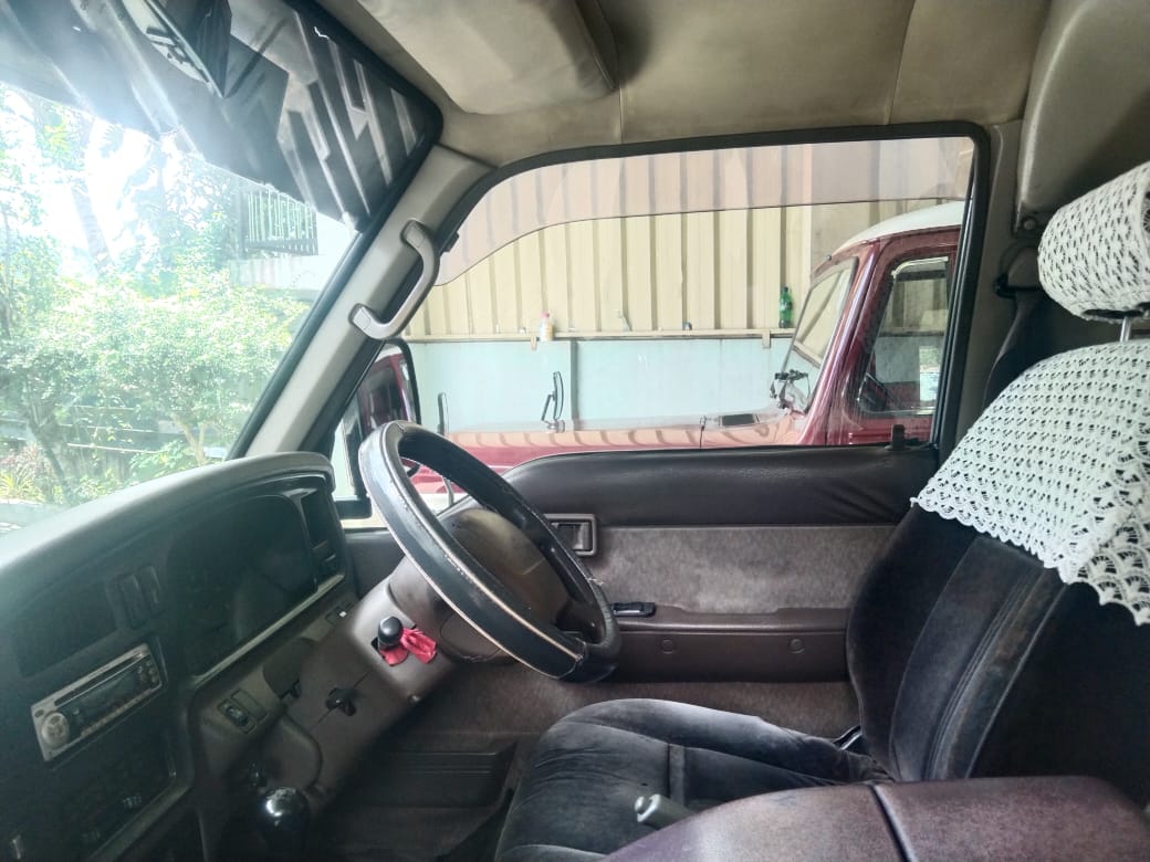 Nissan Caravan 2001 - Used Van sale in Sri Lanka - patpat.lk