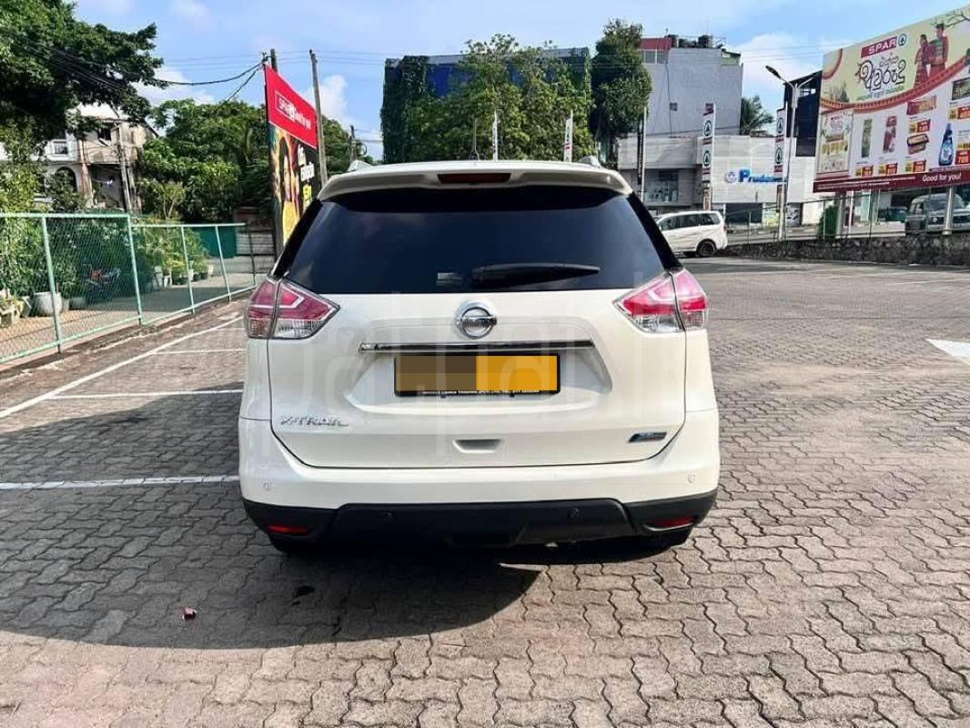 Advertisement image 4