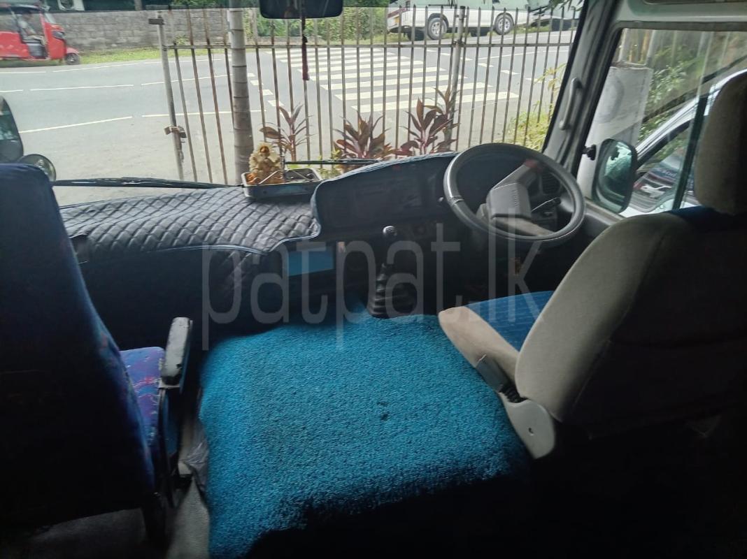 Toyota Coaster 2010 - பயன்படுத்தப்பட்டது பஸ் sale in Sri Lanka - patpat.lk