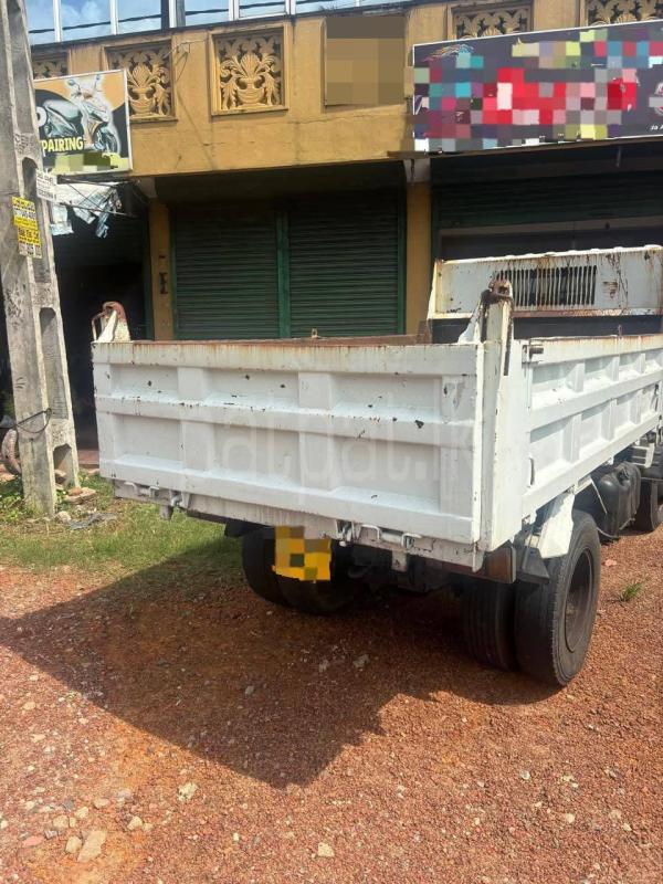 Isuzu ELF 2003 - பயன்படுத்தப்பட்டது டிரக் sale in Sri Lanka - patpat.lk