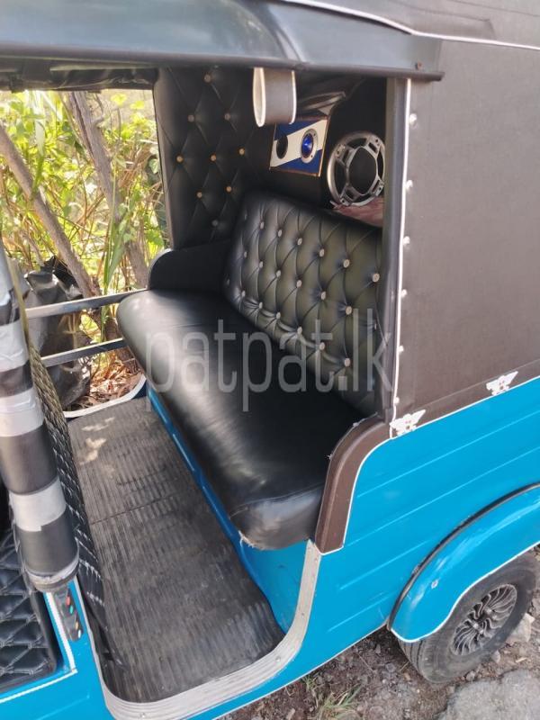 Bajaj 4 stroke 2013 - Used Three wheeler sale in Sri Lanka - patpat.lk