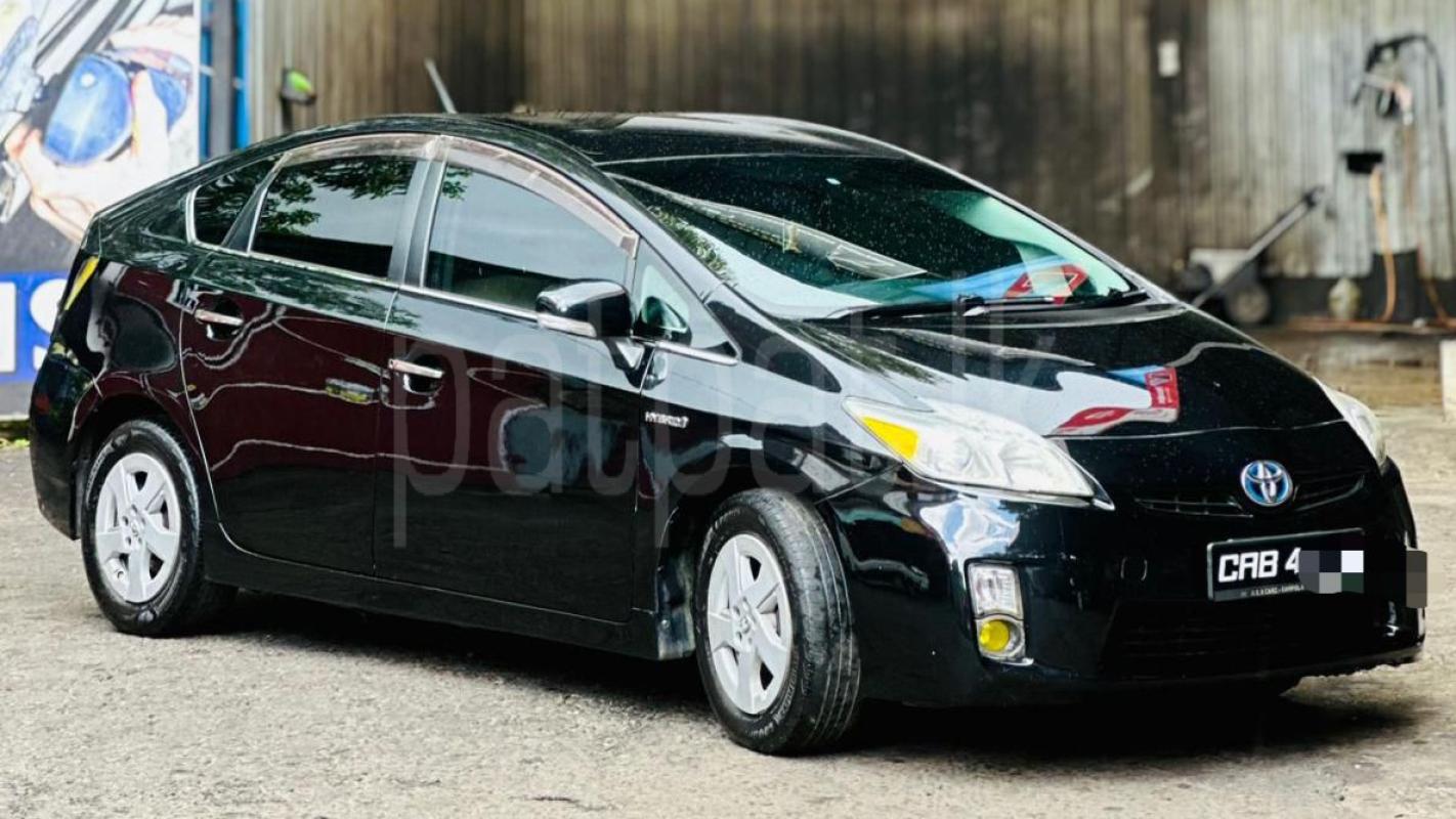Toyota Prius 2011 - பயன்படுத்தப்பட்டது கார் sale in Sri Lanka - patpat.lk