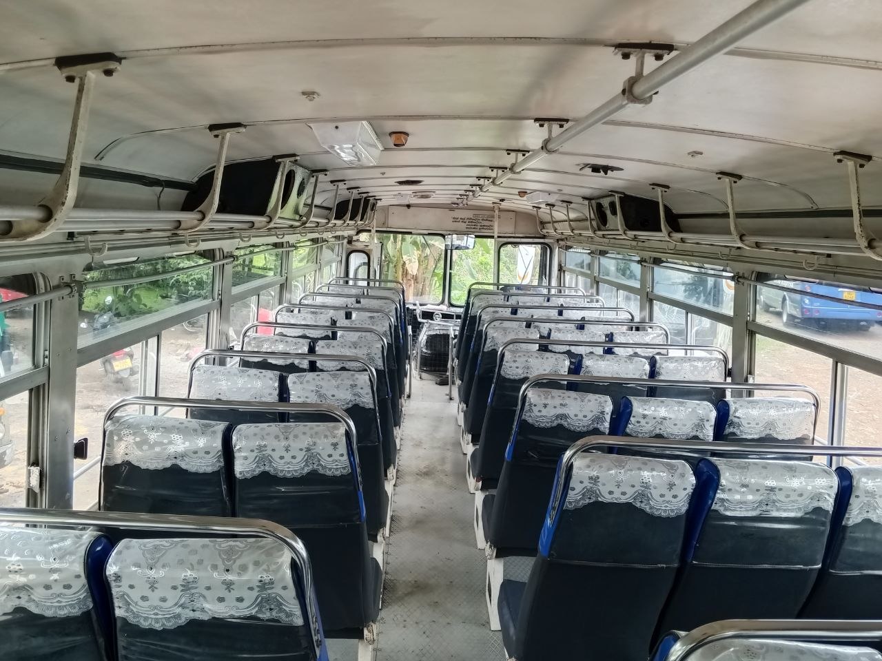 Ashok Leyland Viking 2004 - பயன்படுத்தப்பட்டது பஸ் sale in Sri Lanka - patpat.lk