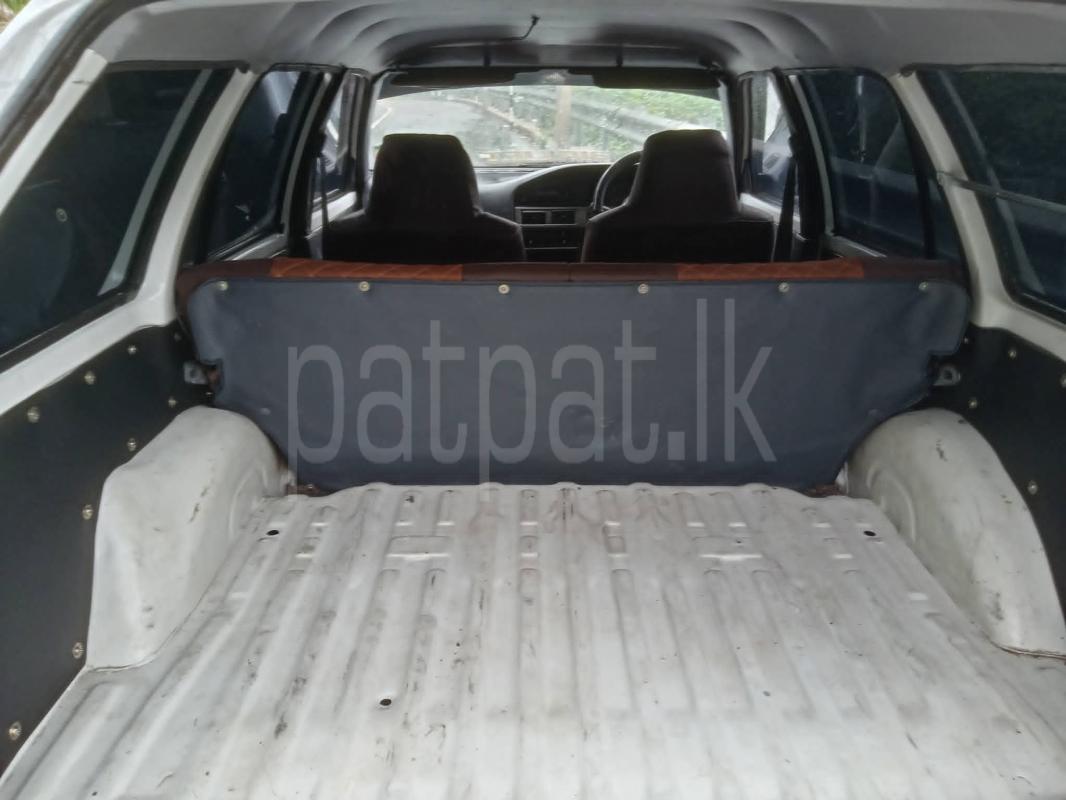 Toyota Corolla 1990 - பயன்படுத்தப்பட்டது கார் sale in Sri Lanka - patpat.lk