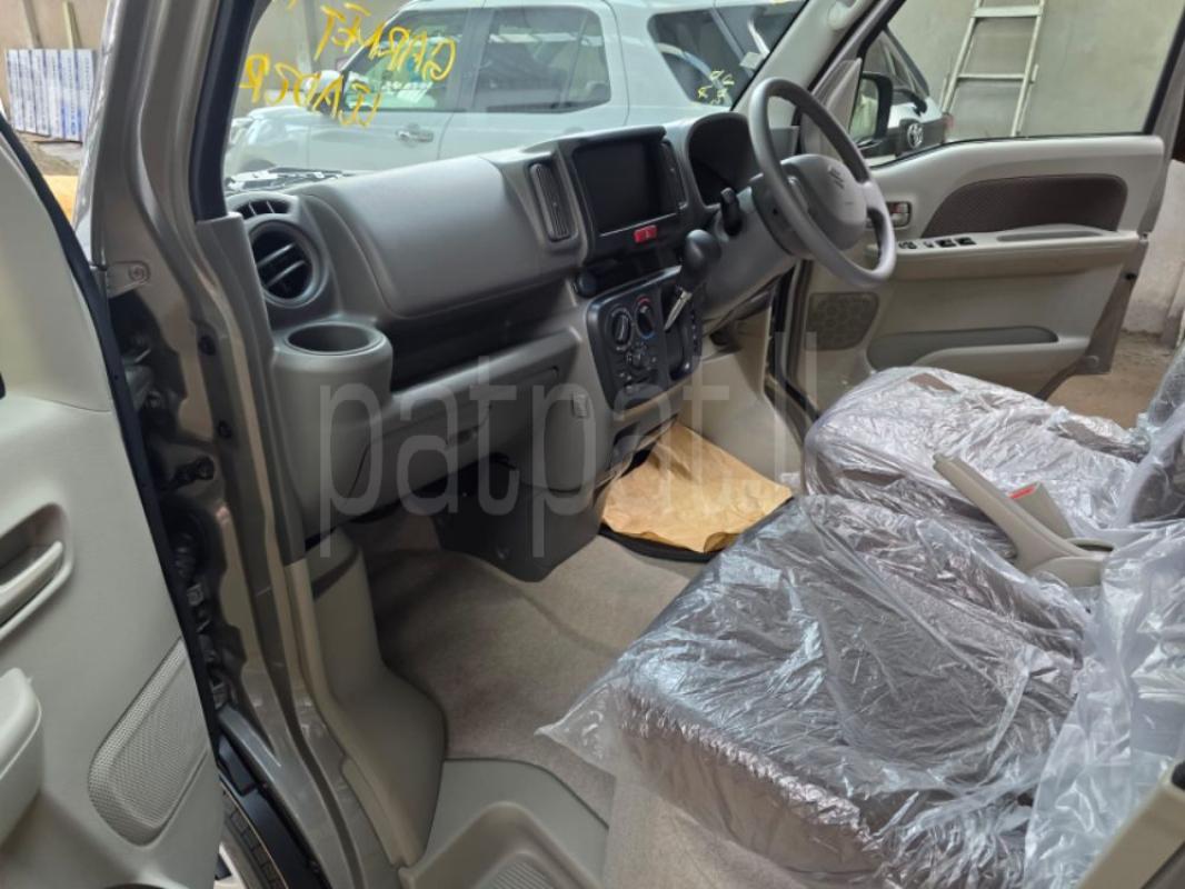 Advertisement image 6