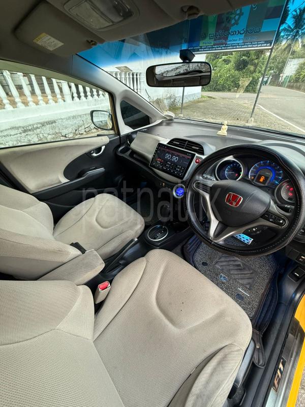 Advertisement image 4