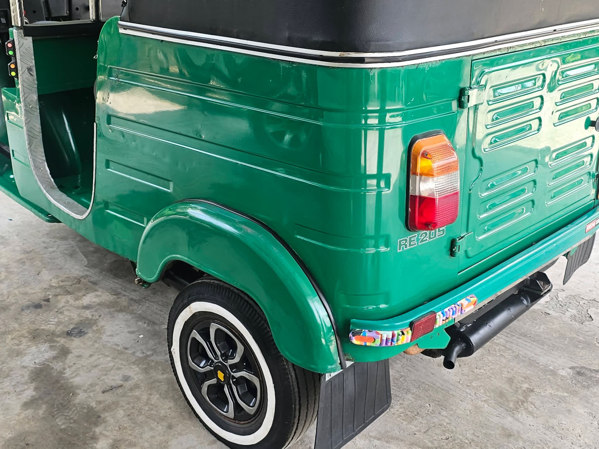 Bajaj Three Wheel 2011 - பயன்படுத்தப்பட்டது முச்சக்கர வண்டி sale in Sri Lanka - patpat.lk