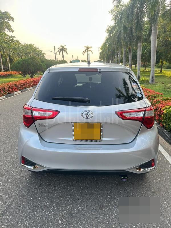 Toyota Vitz 2018 - பயன்படுத்தப்பட்டது கார் sale in Sri Lanka - patpat.lk