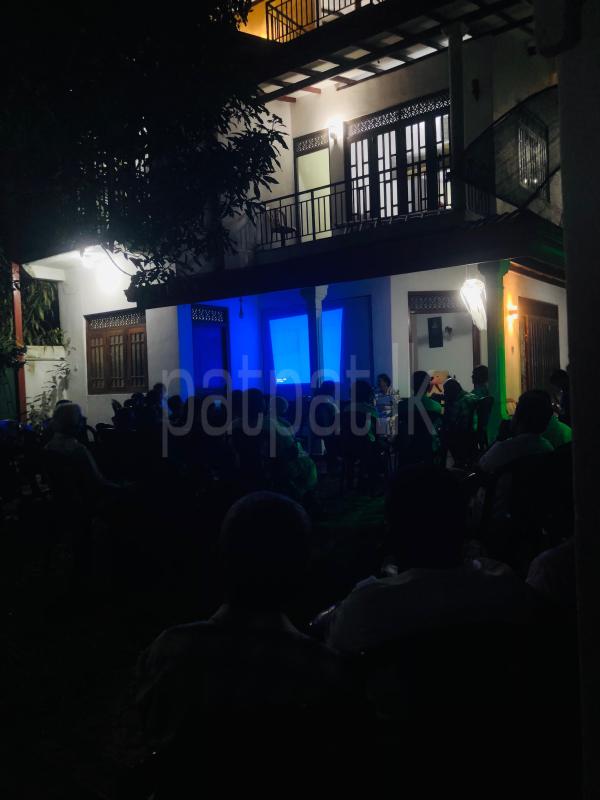 Advertisement image 6