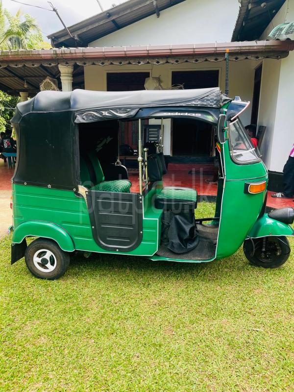 Bajaj 2 stroke 2003 - பயன்படுத்தப்பட்டது முச்சக்கர வண்டி sale in Sri Lanka - patpat.lk