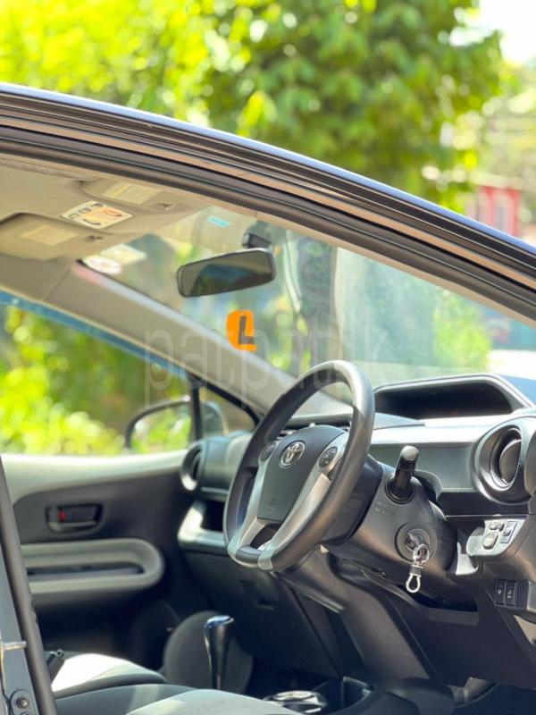 Toyota Aqua 2012 - Used Car sale in Sri Lanka - patpat.lk