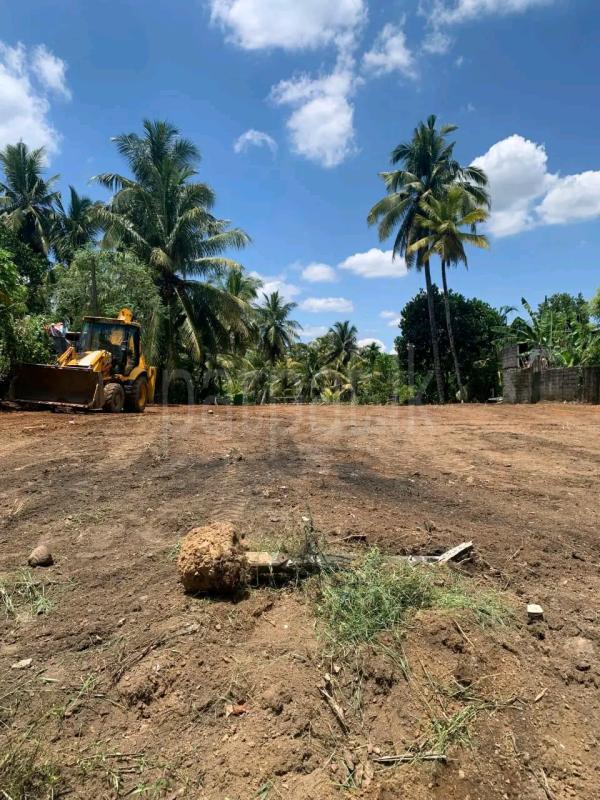 Residential Land for Sale in Veyangoda