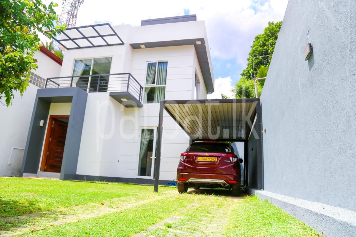 House for Sale in Nittambuwa ads-image-1