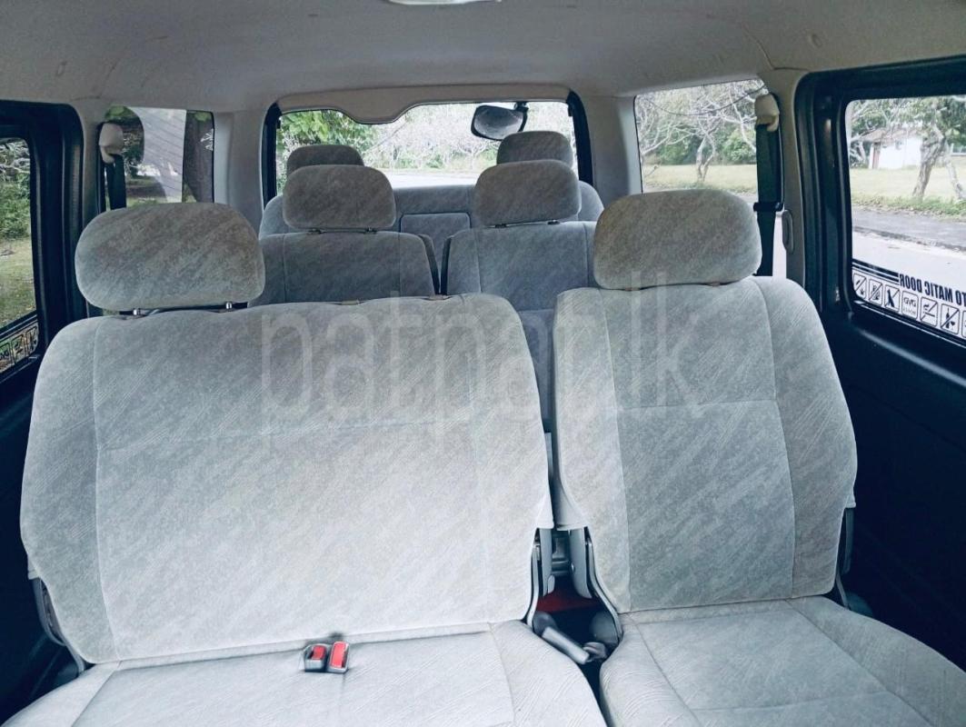 Toyota Hiace 2013 - பயன்படுத்தப்பட்டது வேன் sale in Sri Lanka - patpat.lk